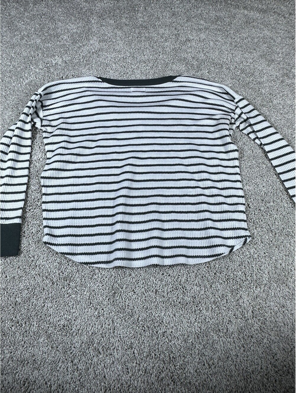 Lou & Grey Women’s Shirt Size Small Short Sleeve Gray and White - Picture 8 of 12